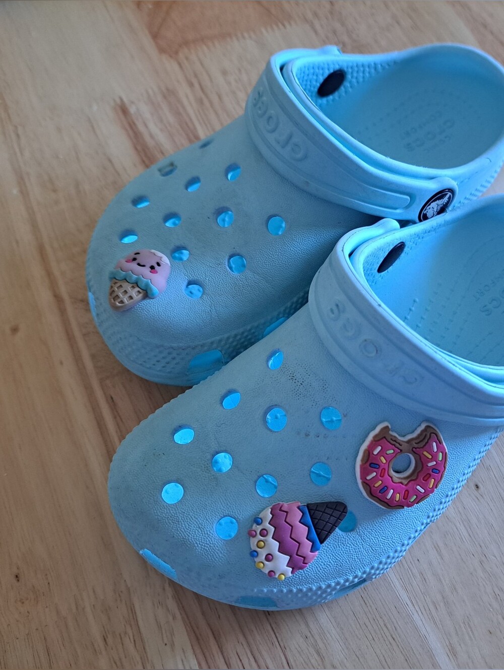Crocs Size 11 Girls